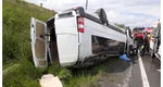 Accident grav în Vrancea. Un microbuz plin cu pasageri s-a răsturnat, a fost activat Planul Roșu de Intervenție