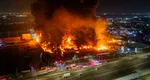 Incendiu masiv lângă capitală, coloană imensă de fum toxic. Alertă maximă după ce flăcările au cuprins o uzină chimică VIDEO
