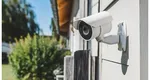 Cum montezi legal o cameră de supraveghere la casă. Ce trebuie să știi despre filmare și înregistrarea audio