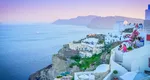 Român aflat în vacanță în Grecia, șocat de comportamentul conaționalilor: ”Zici că eram o barcă cu gorile aduse din junglă”