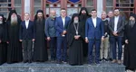 Simion, Peiu și Dungaciu s-au dus la Muntele Athos, să se întărească ”pentru ce va urma”. ”Nu am mâncat niciodată ceva mai gustos!”
