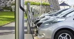 Șoferii care ocupă locurile pentru încărcarea mașinilor electrice ar putea fi sancționați cu peste 1.000 de lei. Noi modificări la Codul Rutier