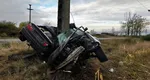 ACCIDENT RUTIER HORROR! Un tânăr a murit pe loc după ce a intrat cu mașina într-un stâlp. Autoturismul, transformat instantaneu în morman de fiare
