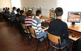 Profesorii de informatică cer ore de programare și algoritmi pentru toţi elevii de la liceu