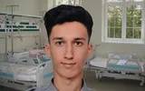 La doar 18 ani, Răzvan duce pe umeri cea mai grea povară. Are leucemie și luptă din răsputeri să învingă boala. Apel disperat al cunoscuților: „Are nevoie urgentă de sânge!”