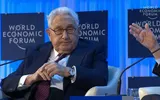 Henry Kissinger recunoaşte vina SUA în războiul din Ucraina: „Ne aflăm în pragul războiului cu Rusia şi China din cauza unor chestiuni pe care le-am creat parţial”