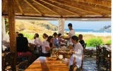 Turişti şocaţi de nota de plată primită la un restaurant din Mykonos: „Este evident un fel de înşelătorie”