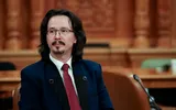 Judecătorul Cristi Dănileţ, despre sistemul de învăţământ: „Salariile profesorilor trebuie triplate. Incompetenţa în rândul profesorilor este mare. Ei seaflă în război cu toată lumea”