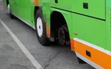 Lasă, mă, că merge așa!  Un autocar românesc a fost sechestrat de Poliția din Austria.Când au văzut în ce stare circula mașina, austriecii au rămas cu gura căscată