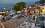 Cât costă în 2023 o masă la restaurant pe litoralul din Grecia. Românii sunt împărţiţi: „E mega ieftin. Nu vă convine, staţi acasă!/Cam scump, anul trecut era mai ieftin”