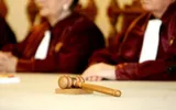 CCR amână pentru a treia oară decizia privind constituționalitatea legii ce interzice cumulul pensiei cu salariul