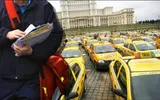 Revin protestele. Taximetriştii blochează Bucureştiul şi ameninţă cu greva foamei, poştaşii ar putea să nu aducă pensiile la timp
