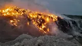 Incendiu violent la groapa de gunoi din Băicoi. Mesaj Ro-Alert, emis din cauza degajărilor de fum VIDEO