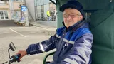 Moș Toma are 70 de ani și este cel mai vârstnic angajat al Aeroportului Timișoara: „La alții le e greu, la tineret îi e greu la mizerie …”