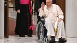 Vaticanul se cutremură! Papa Francisc dus de urgență la spital