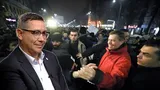 Victor Ponta îl ironizează pe Klaus Iohannis. „Nu vine în geacă roşie să protesteze?”