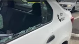 Mașină de Poliție, atacată cu pietre în apropiere de Piața Unirii