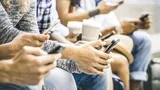Telefoanele care emit cele mai multe radiații: „Mai bine să fii precaut decât să regreți”