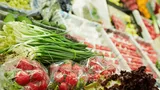 Românii cumpără produse alimentare la prețuri exorbitante. Un român stabilit în Danemarca a comparat prețurile cu cele din România