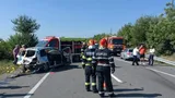 Carambol cu trei maşini în Iaşi. Trei persoane sunt rănite în accident