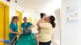 Primii pacienţi sunt trataţi în noul spital de la ”Marie Curie”, construit de asociaţia Dăruieşte Viaţă