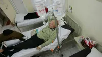 O pacientă cu cancer îl contrazice pe șeful CNAS. A ajuns să-și cumpere tratamentul din Germania: „Până în septembrie mi s-a spus că nu există nimic pe stoc”