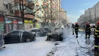 Incendiu violent în București. Șapte mașini au fost afectate, dintre care trei au ars în totalitate