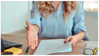 Patronii sunt disperați! Oferă salarii și de 8.000 de lei pe lună, însă nimeni nu mai vrea să muncească. Pe lângă bani, primești transport, mic dejun, cafea, înghețată sau pepene. La finalul zilei ai o masă consistentă și prăjituri