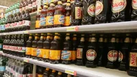 Berea la PET, la cel mai mic procent din ultimele două decenii. Cum preferă românii cea mai populară băutură