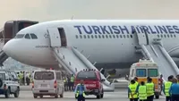 Un avion Turkish Airlines a fost evacuat de urgență după ce a luat foc în timp ce ateriza. Cei 277 de pasageri și 11 membri ai echipajului au fost scoși pe tobogane VIDEO