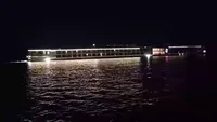 Navă de pasageri sub pavilion elvețian, eșuată pe Dunăre, lângă localitatea Gârla Mare. La bord, sunt 238 de persoane