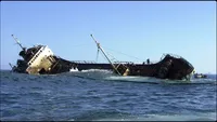 Două nave, lovite de drone în Marea Neagră. Una dintre ele plecase din România. Marinarii au fugit pe plute de salvare. Premierul Bulgariei urmează să discute cu Mark Rutte și cu ambasadorul Rusiei