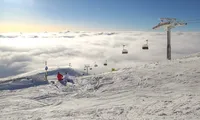 Românii pot schia și la finele lunii martie. Iată zonele încă deschise turiștilor