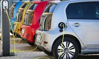 Situație fără precedent pe piața mașinilor electrice din România. Raport îngrijorător pe 2024