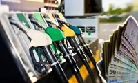 Carburanții se apropie de praguri record: benzina standard a trecut de 10 lei pe litru în unele stații