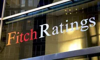 Fitch avertizează România că blocajul politic poate pune ratingul sub presiune. Țara este la o singură treaptă de categoria „junk”