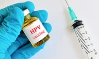 Vaccinul HPV, gratuit pentru tinerii care au până în 26 de ani. Parlamentul a adoptat legea