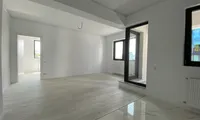 Cât trebuie să câştige un tânăr care vrea să-şi cumpere un apartament de 130.000 de euro în Bucureşti. Care sunt zonele disponibile şi cât este rata