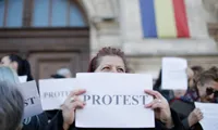 Angajații AJFP Olt protestează și miercuri, în contextul nemulțumirilor legate de noua lege a salarizării