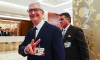 Tim Cook demisionează din funcția de CEO al Apple săptămâna aceasta
