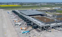 Zborurile au fost reluate pe aeroportul din Berlin, după suspendarea provocată de o alertă cu drone