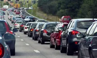 Trafic sufocant pe Valea Prahovei și pe DN7 în a doua zi de Paște. Coloane de mașini și rute alternative recomandate de polițiști