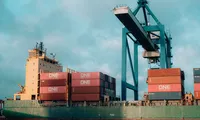 INS: Deficitul comercial al României s-a redus cu 7% în primele patru luni din 2026, pe fondul creșterii exporturilor și al temperării importurilor