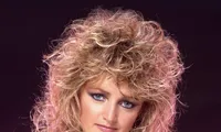 Bonnie Tyler, vocea din spatele hiturilor „Total Eclipse of the Heart” și „Holding Out for a Hero”, a murit la 75 de ani