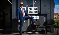 Nigel Farage demisionează din Parlamentul britanic și va candida pentru realegere
