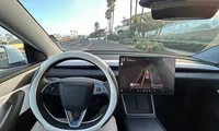 Franța blochează autorizarea modelului Full Self-Driving al Tesla, invocând riscuri de siguranță rutieră