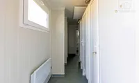 Ce dotări sunt apreciate în spațiile sanitare pentru festivaluri și evenimente?