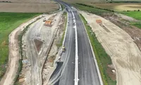 Etapă-cheie pentru Autostrada Bucureștiului. A fost montată ultima grindă din beton a inelului A0