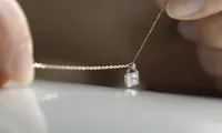 5 bijuterii de bază care rezistă oricărei schimbări de trend