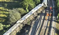 Anglia: Doi oameni grav răniți după deraierea unui tren în apropiere de Lewes. Aproximativ 150 de pasageri se aflau la bord